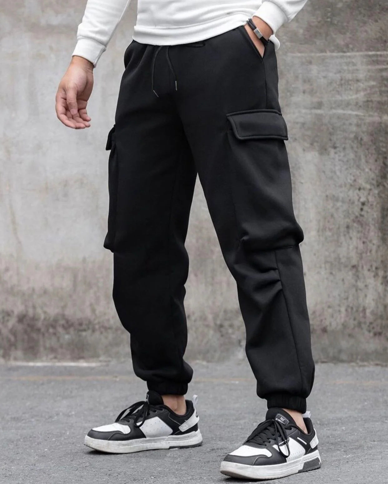 mens black cargo trousers